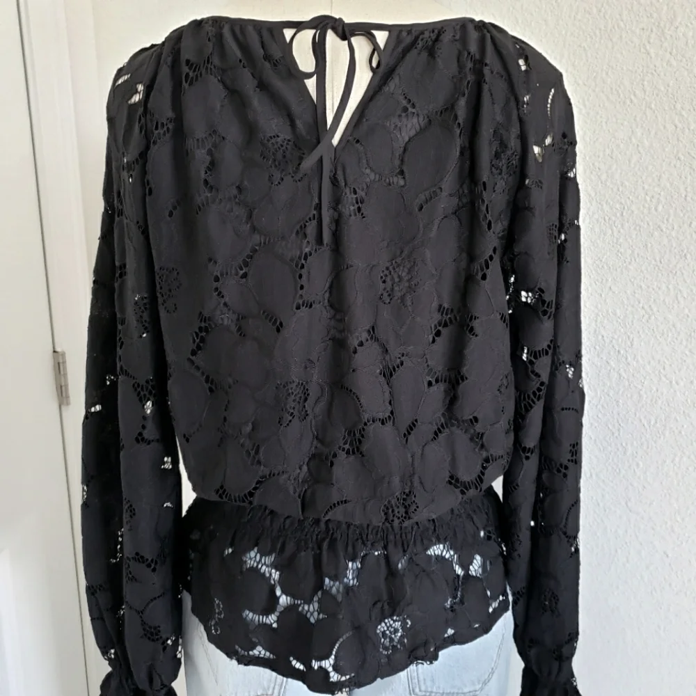 MARC NEW YORK Black Long Sleeve Lace Blouson Peplum Blouse--NWT--S - Picture 4 of 14